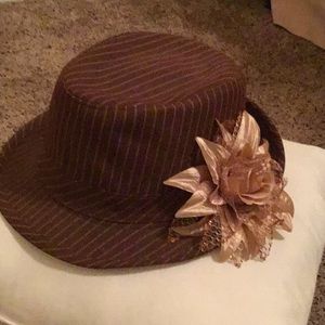 Brown striped fedora hat beige flower